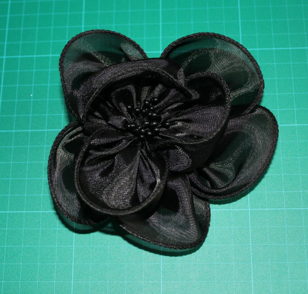Black garment Beautiful chiffon artificial flower corsage for evening dress