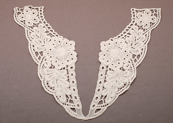 Embroidery Handmade Ivory Cotton Peter Pan Crochet Lace Collar Fabric for Lady Garment