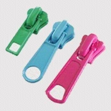 Nylon Zippers in Different Colors, OEM and ODM Welcome