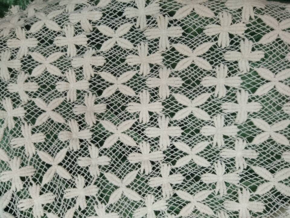 1.3m Width Nature cotton lace fabric For Clothes Fashion SGS