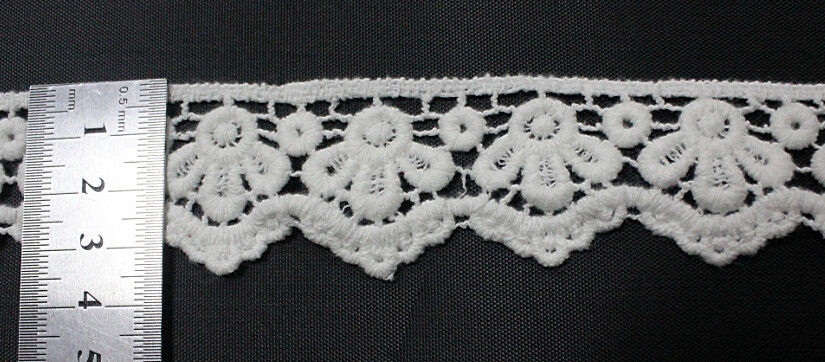 Cotton /  Poly Milk Decorative Lace Trim White Width  3cm For Garment Clothing