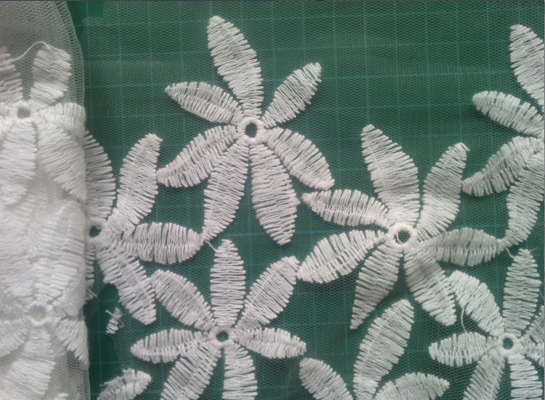 Cotton embroidered mesh water soluble lace fabric , flower pattern for Formal dress