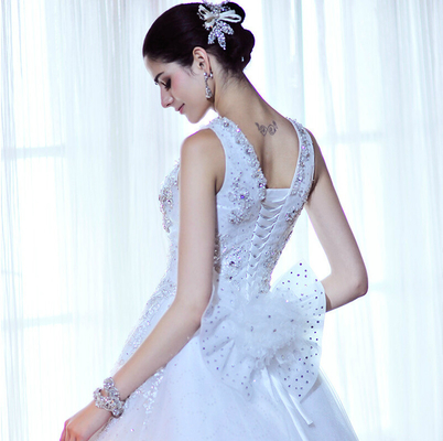 Luxury Beaded Rhinestone wedding dresses , women tulle puffy wedding dresses