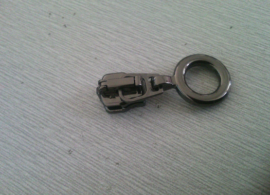 Eco-Friendly Zipper Pull Alloy Gunmetal Color For Shoes Tent / Bag