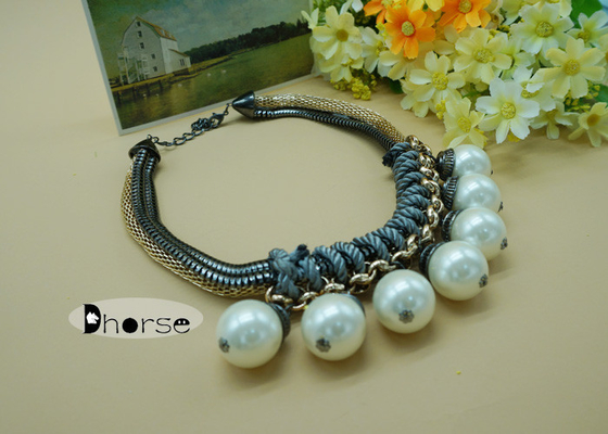 Chunky Pearl Collar Necklace , Collar Beaded Necklace for social intercourse